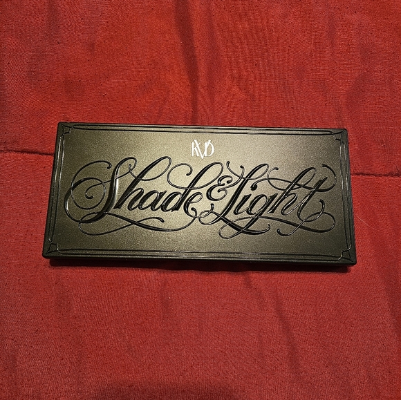 KDV contouring palette never been used. - Picture 1 of 5